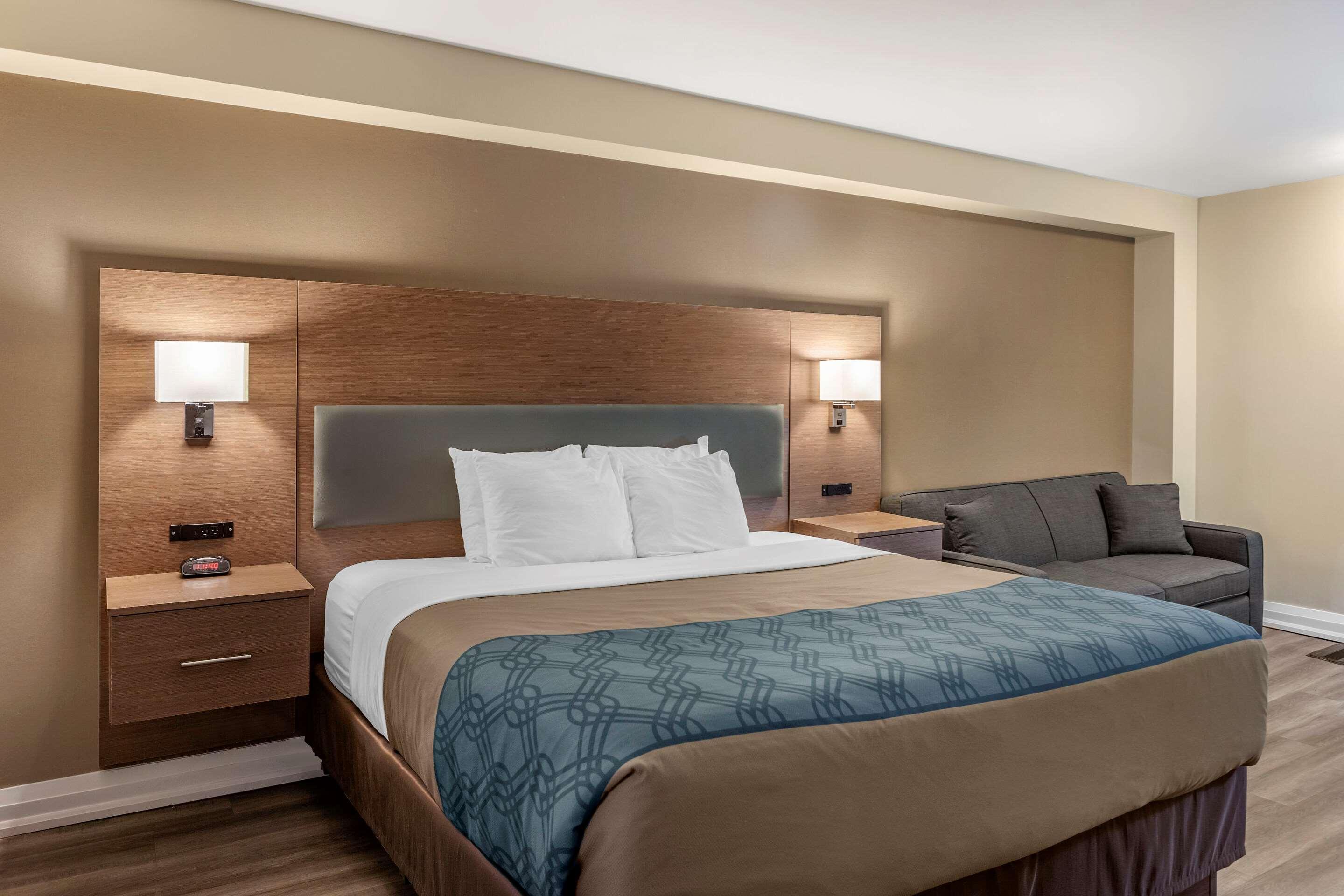 Econo Lodge Inn & Suites Downtown Toronto Exteriér fotografie