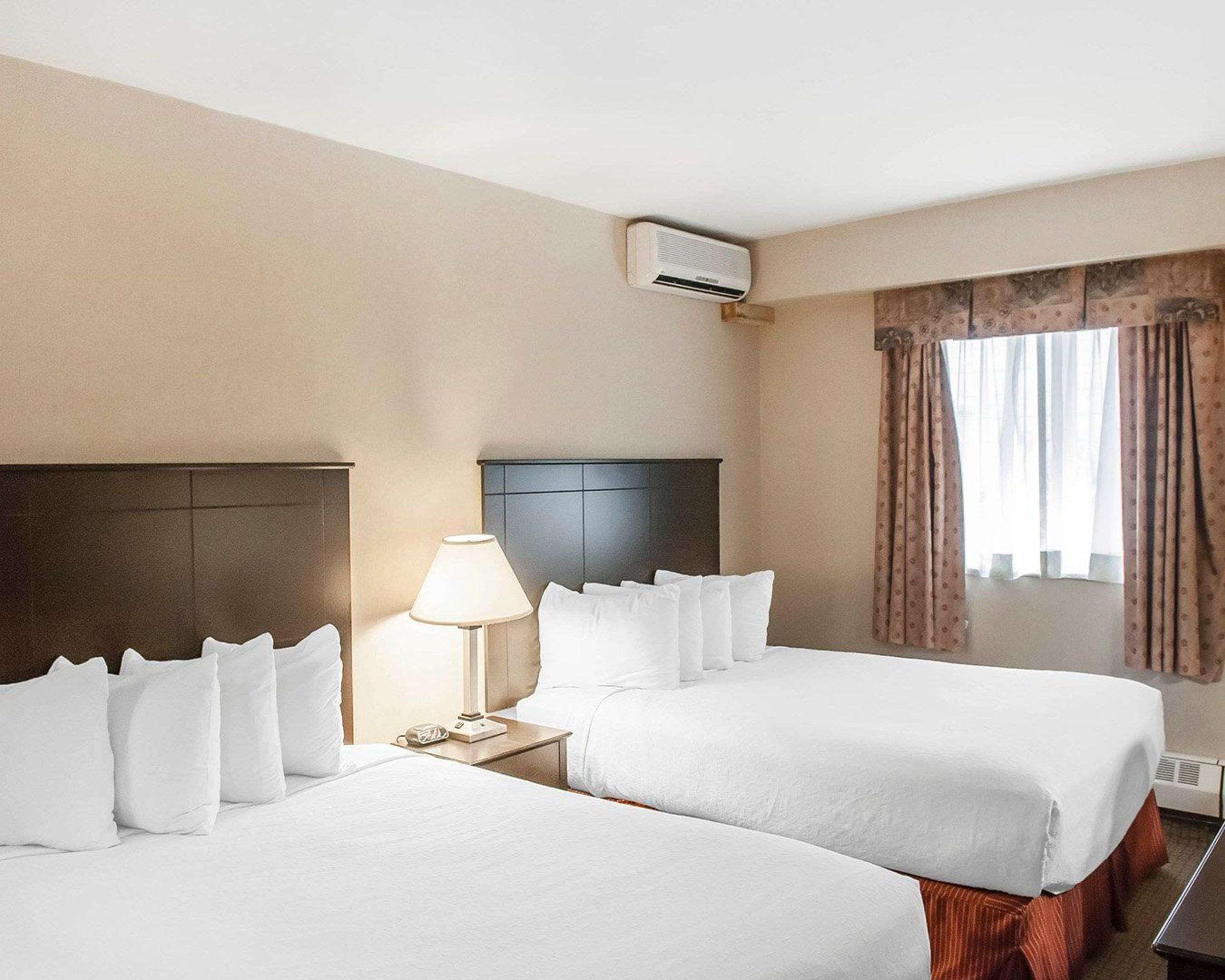 Econo Lodge Inn & Suites Downtown Toronto Exteriér fotografie