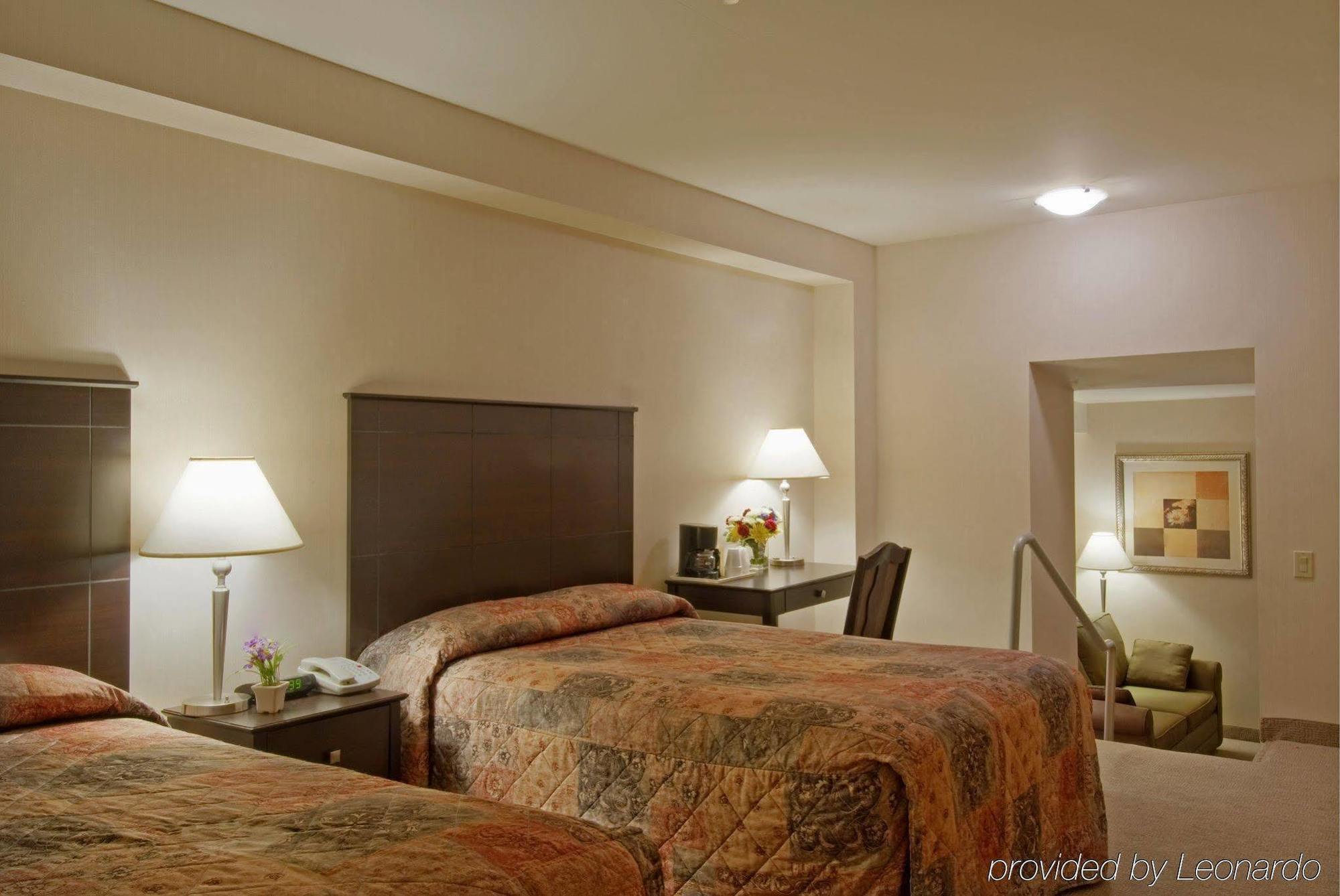 Econo Lodge Inn & Suites Downtown Toronto Pokoj fotografie